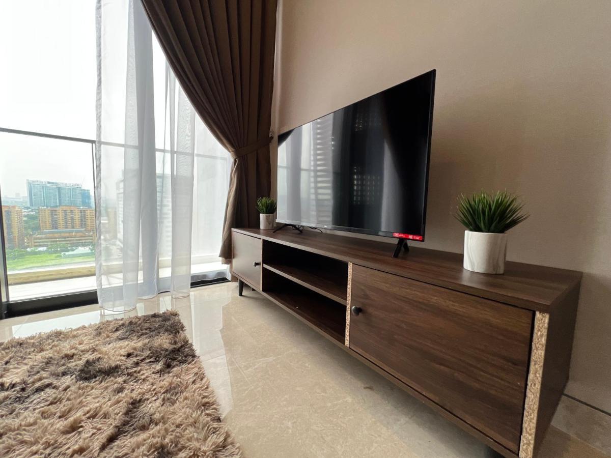 Lucentia Residence Bbcc Lalaport At Kuala Lumpur By Luxe Home מראה חיצוני תמונה