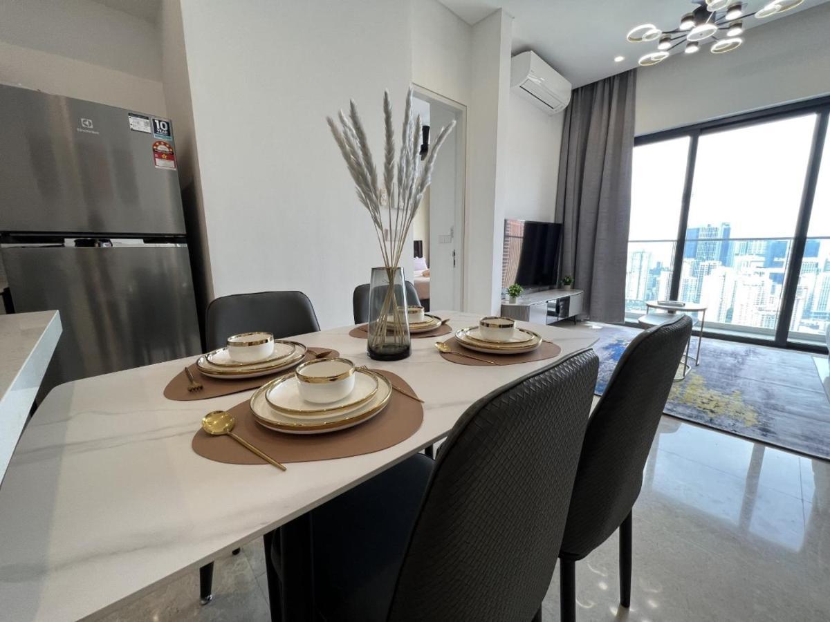 Lucentia Residence Bbcc Lalaport At Kuala Lumpur By Luxe Home מראה חיצוני תמונה